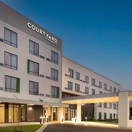 Courtyard By Marriott Memphis East Galleria Bagian luar foto